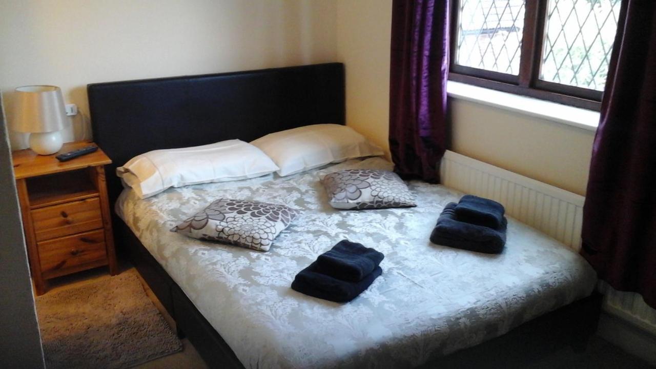 Elm House Accommodation Уисбек Экстерьер фото