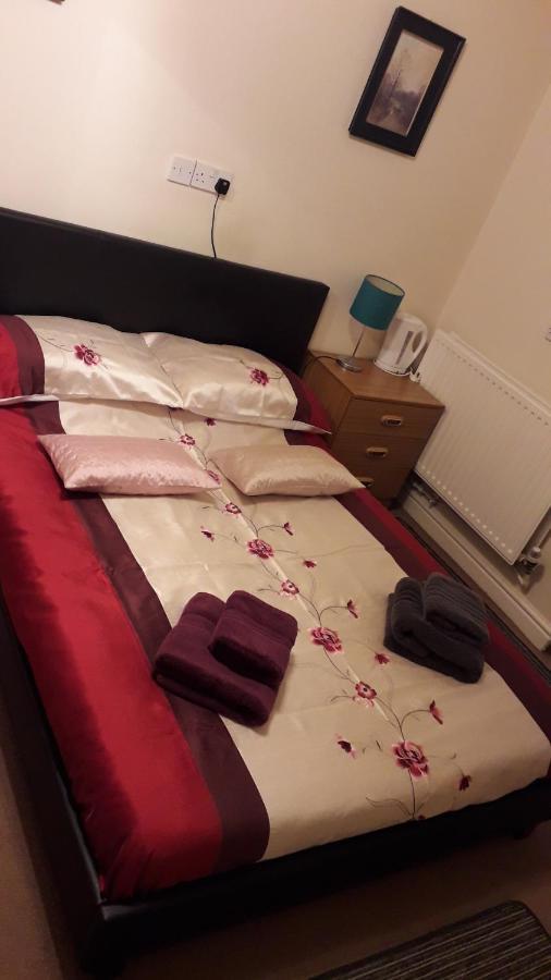 Elm House Accommodation Уисбек Экстерьер фото